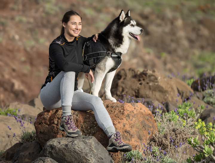 Here’s an Easy, Dog-Friendly Hiking Trail in Castle Rock, Colorado